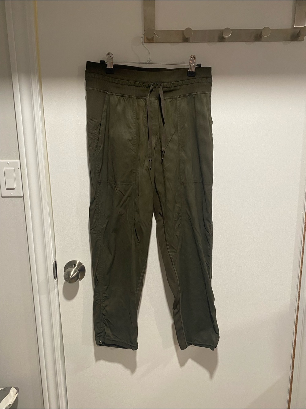 lululemon athletica Olive Green Drawstring Capris